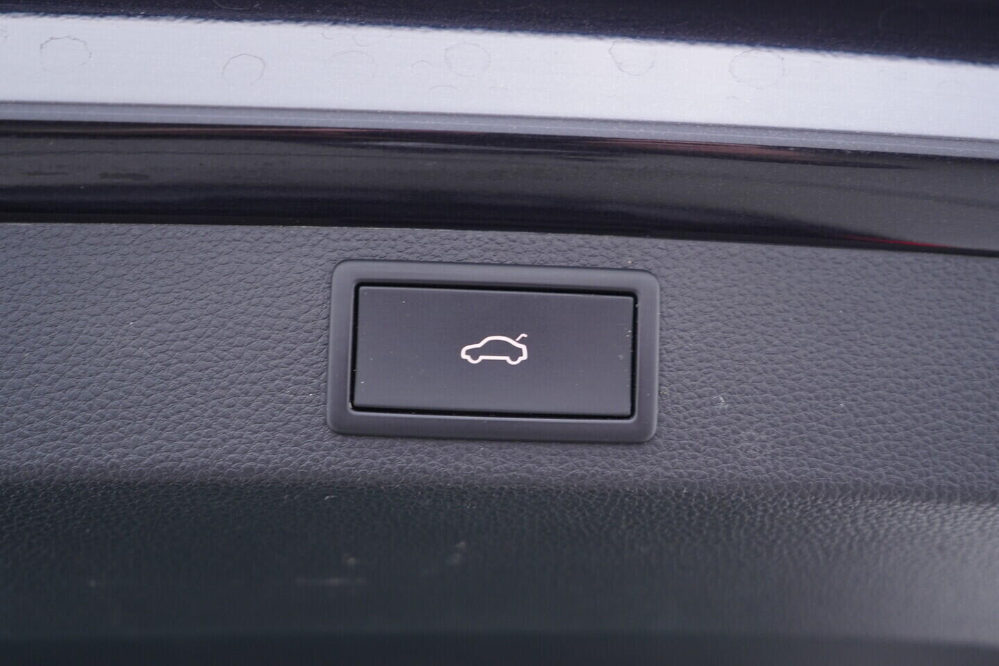 OV190V11309_40.webp_KAROQ SportLine 1.5 TSI 110 kW automat