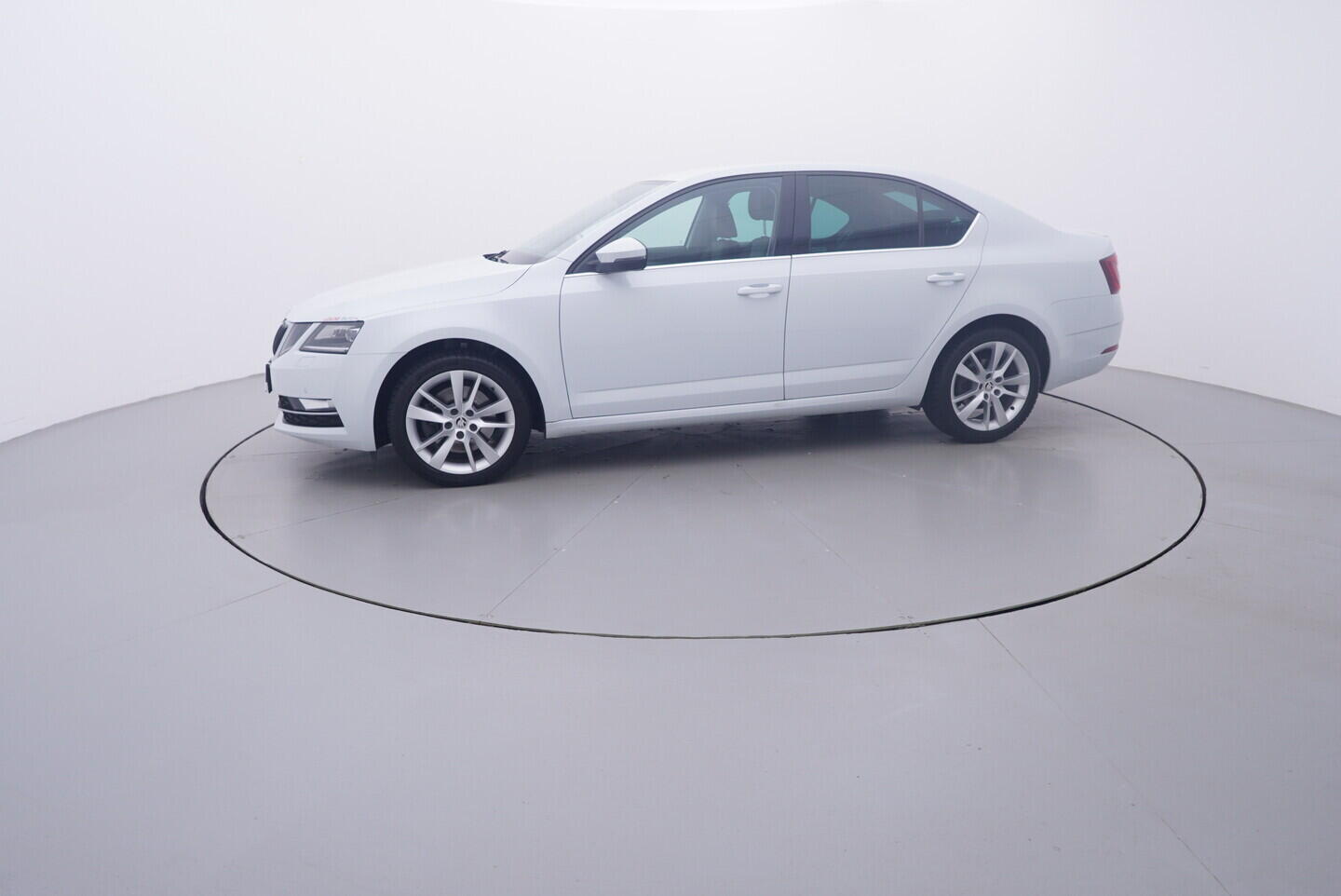 OV190V11313_11.webp_OCTAVIA Style 2.0 TSI 140 kW automat
