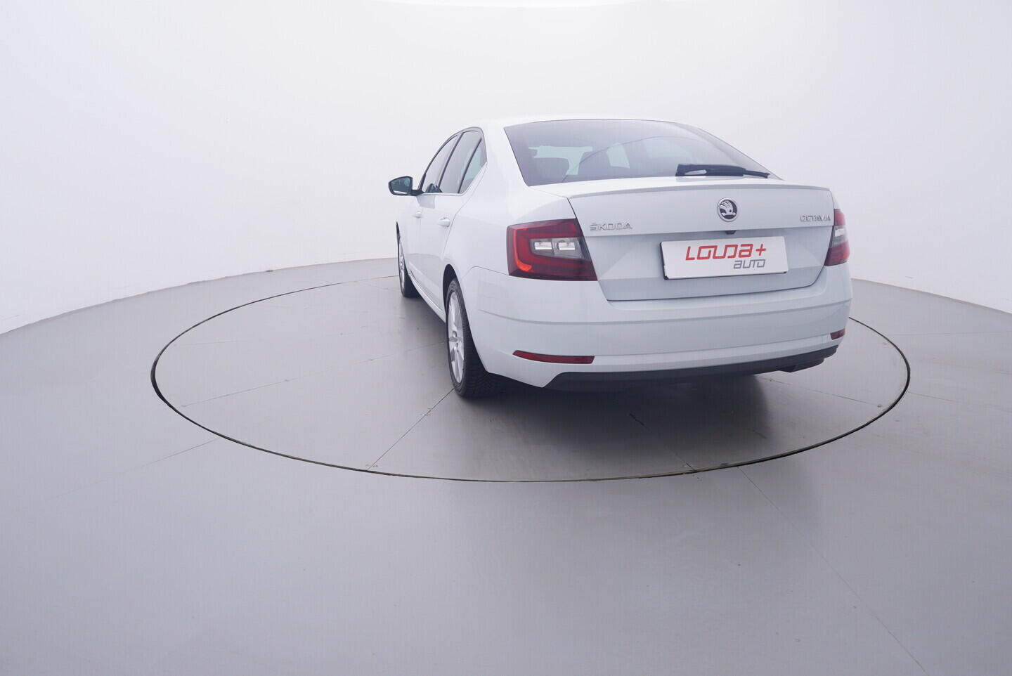 OV190V11313_13.webp_OCTAVIA Style 2.0 TSI 140 kW automat