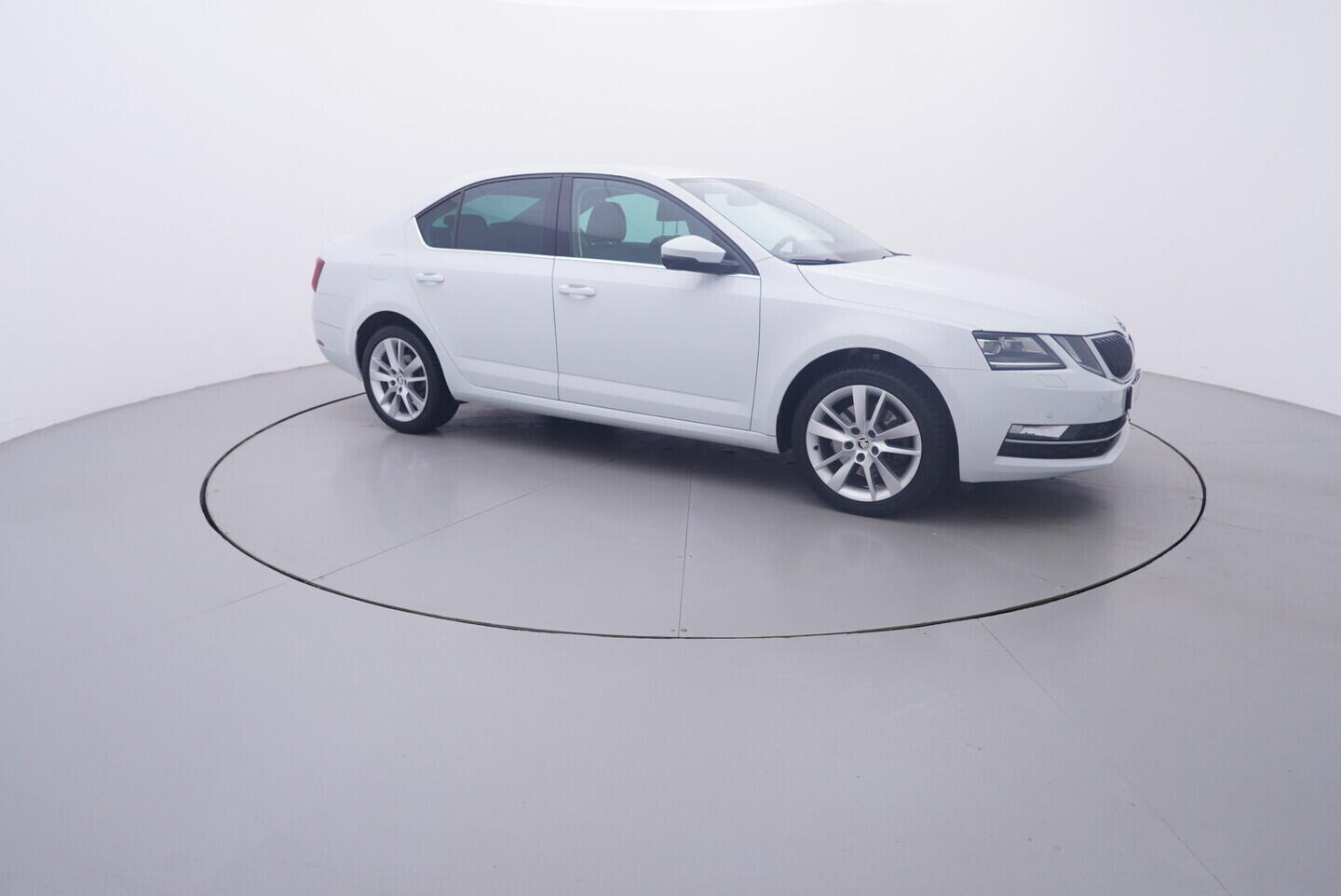 OV190V11313_16.webp_OCTAVIA Style 2.0 TSI 140 kW automat