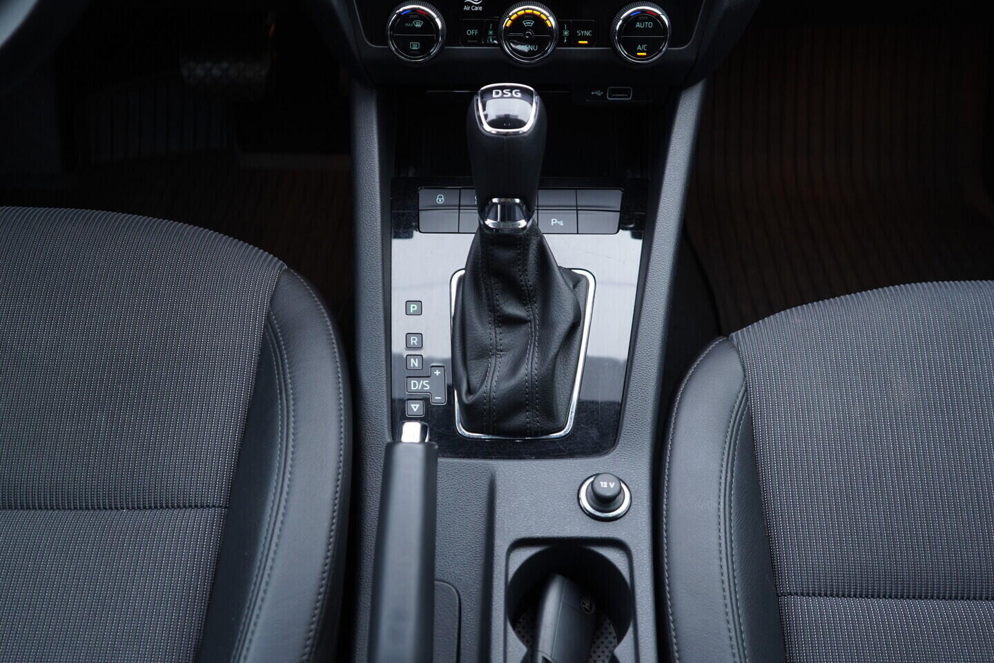 OV190V11313_33.webp_OCTAVIA Style 2.0 TSI 140 kW automat