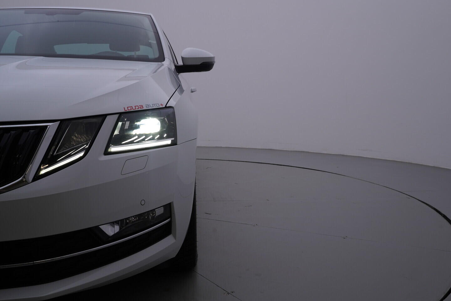 OV190V11313_42.webp_OCTAVIA Style 2.0 TSI 140 kW automat