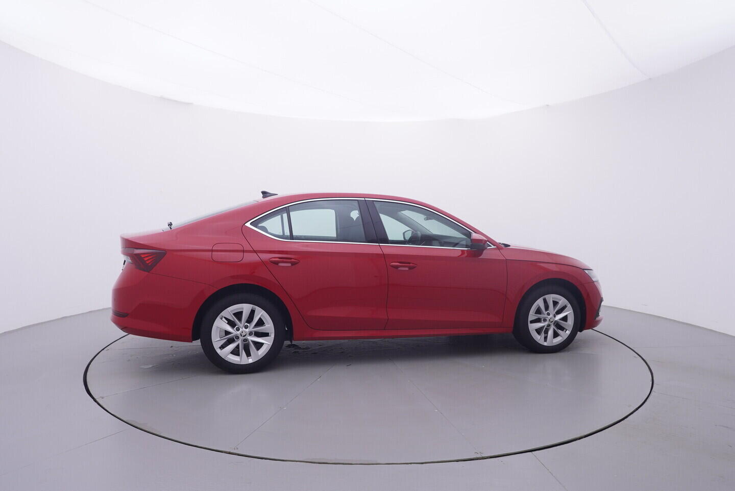 OV190V11315_15.webp_OCTAVIA Style 2.0 TDI 85 kW manuál, DPH