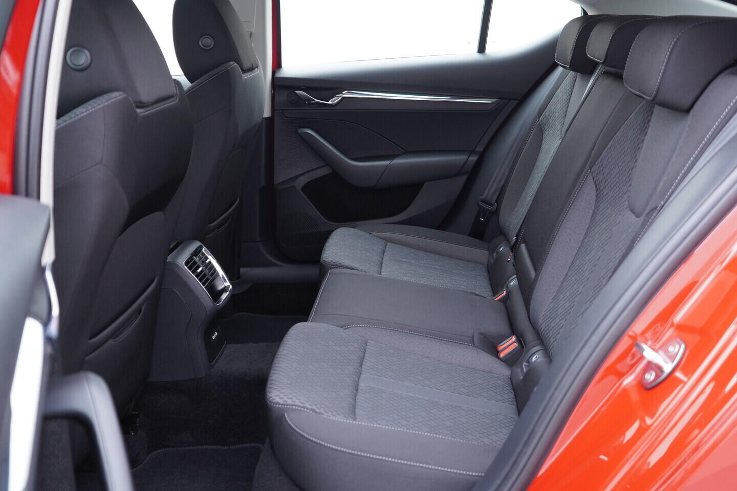OV190V11317_35.webp_OCTAVIA Style 2.0 TDI 110 kW automat, DPH