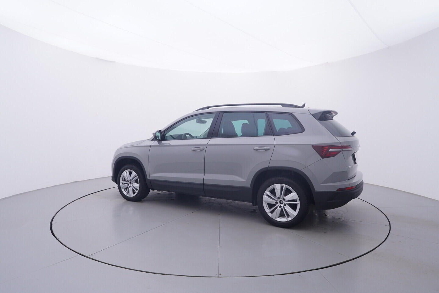 OV190V11318_12.webp_KAROQ Style 2.0 TDI 110 kW automat, DPH
