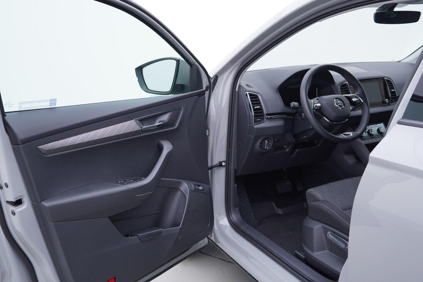 OV190V11318_18.webp_KAROQ Style 2.0 TDI 110 kW automat, DPH