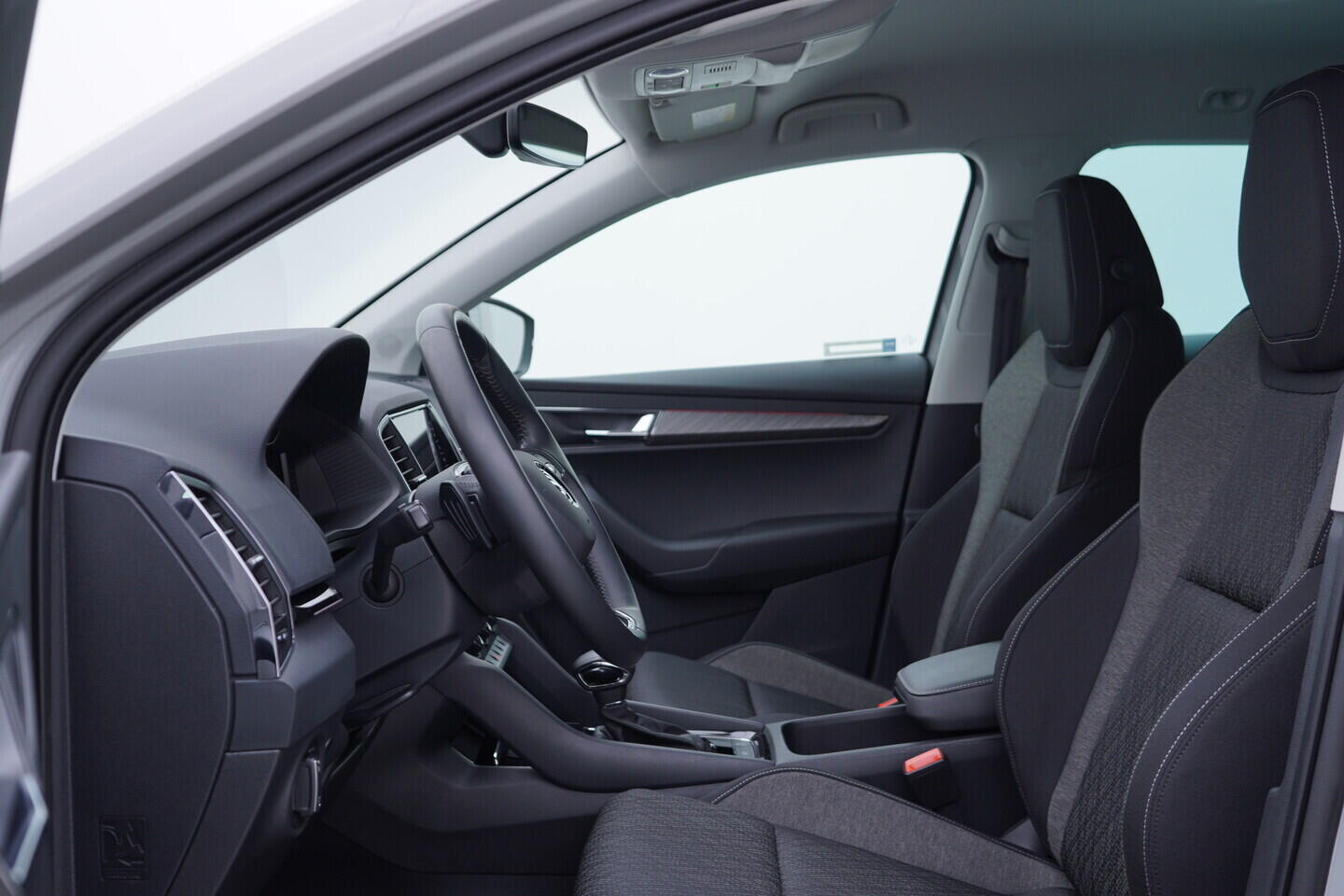 OV190V11318_23.webp_KAROQ Style 2.0 TDI 110 kW automat, DPH