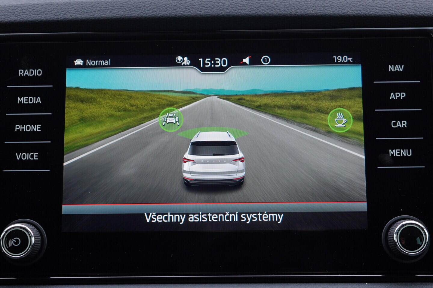 OV190V11318_29.webp_KAROQ Style 2.0 TDI 110 kW automat, DPH