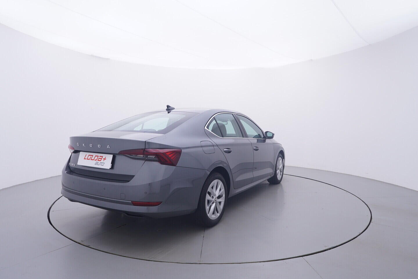 OV190V11319_14.webp_OCTAVIA Style 2.0 TDI 85 kW automat, DPH