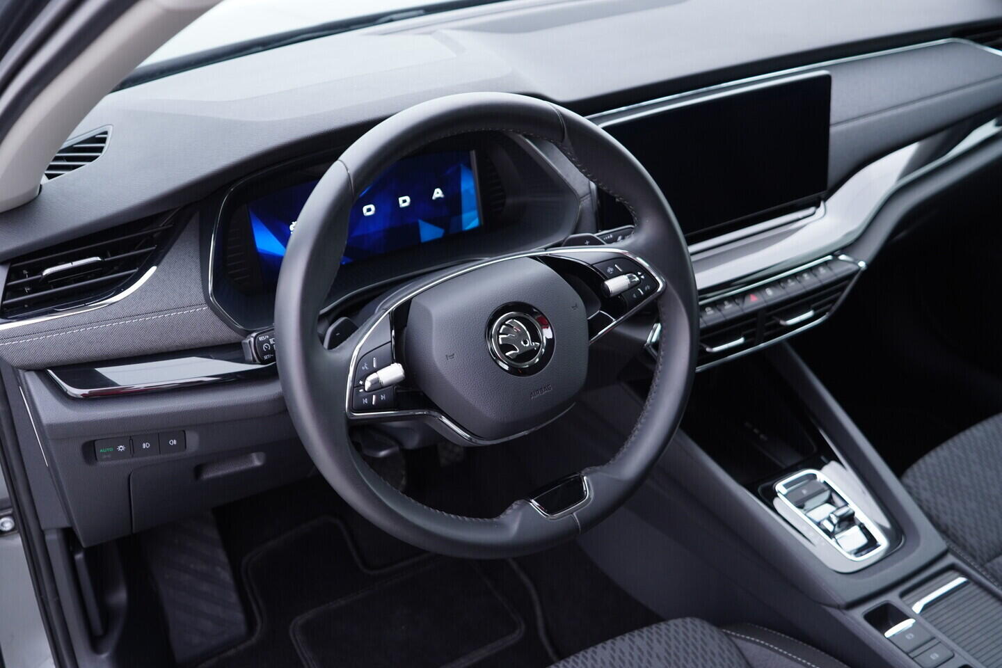 OV190V11319_21.webp_OCTAVIA Style 2.0 TDI 85 kW automat, DPH