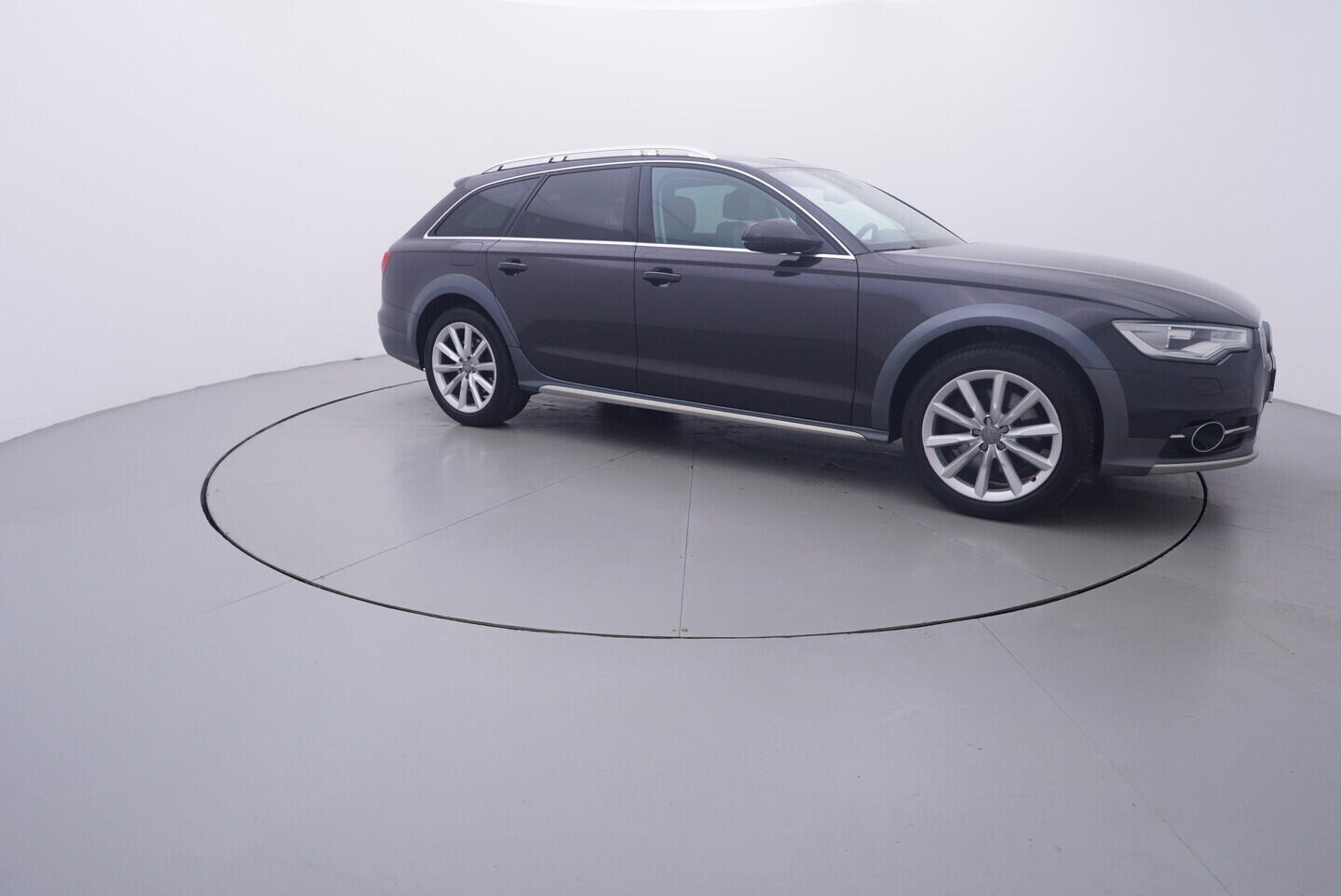 OV190V11323_16.webp_A6 ALLROAD QUATTRO  3.0 TDI 180 kW automat