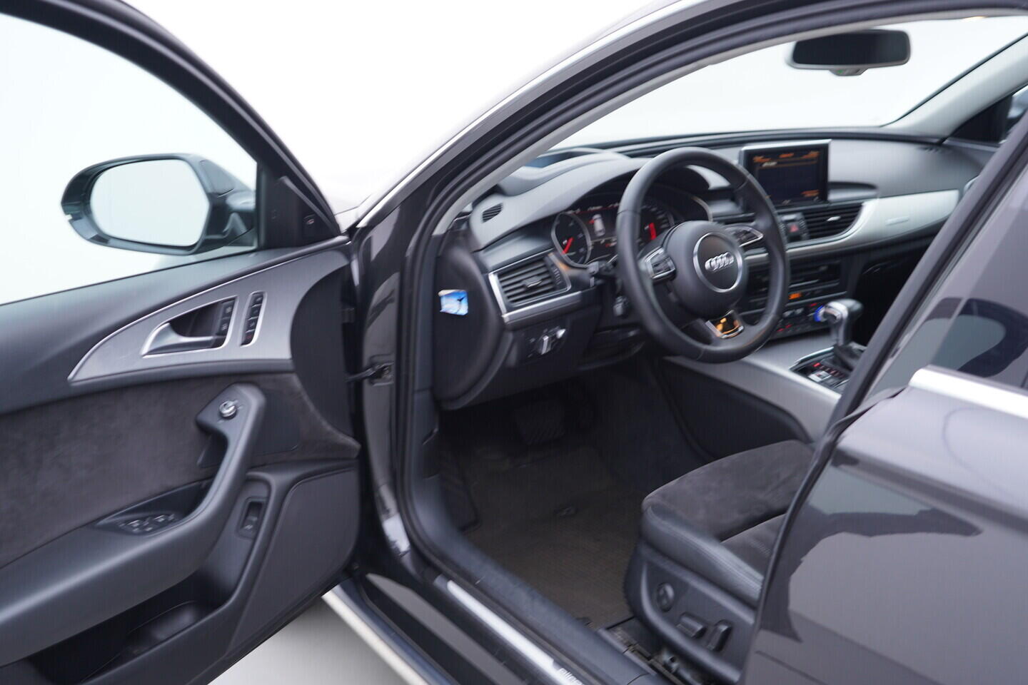 OV190V11323_18.webp_A6 ALLROAD QUATTRO  3.0 TDI 180 kW automat