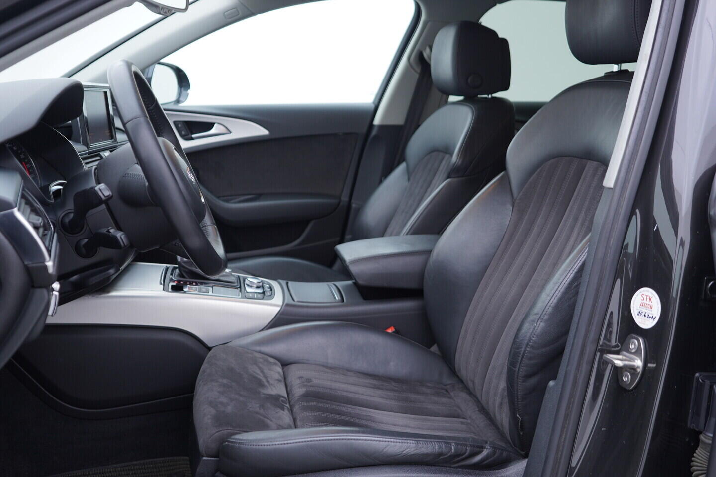 OV190V11323_24.webp_A6 ALLROAD QUATTRO  3.0 TDI 180 kW automat