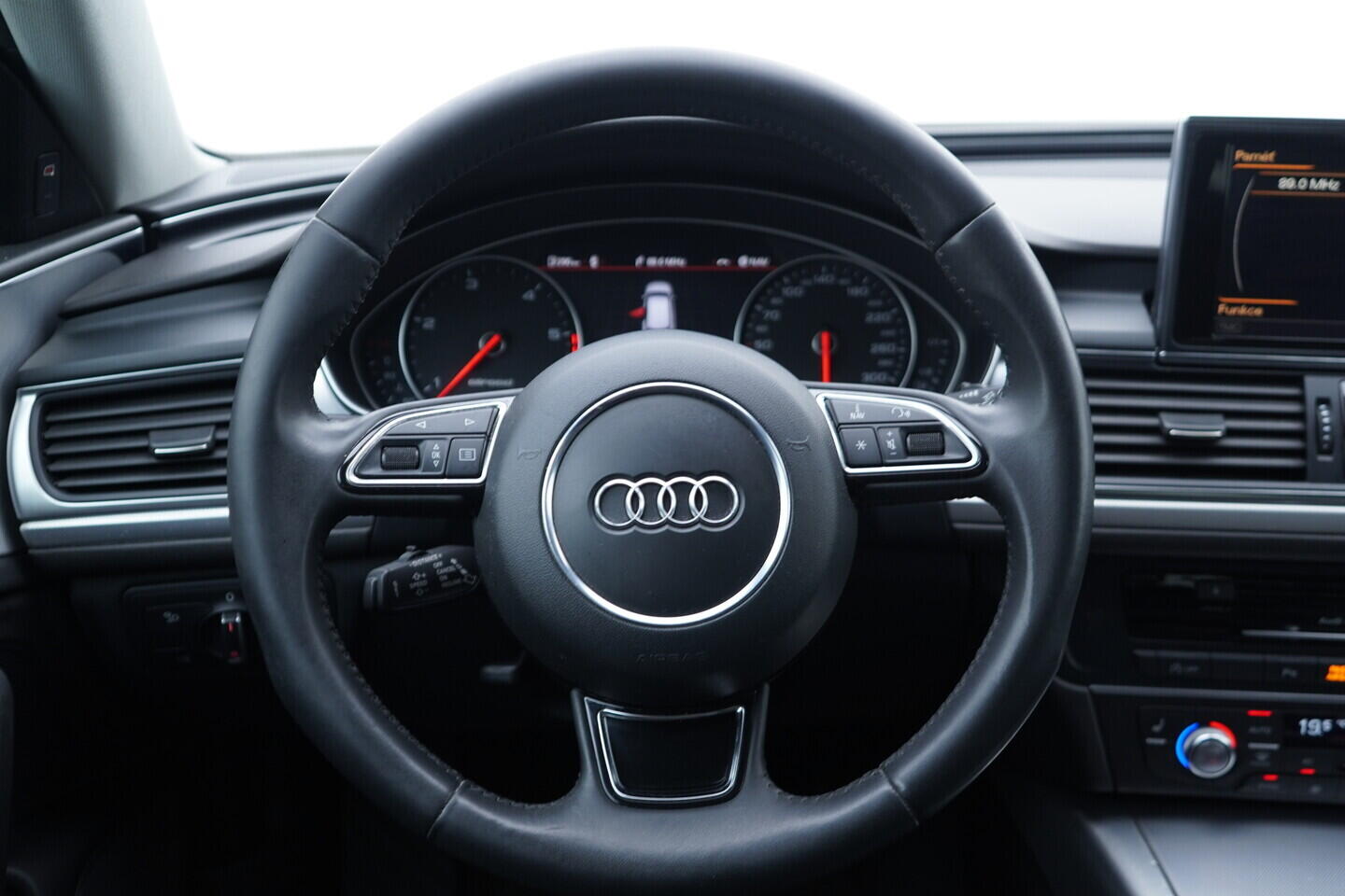 OV190V11323_30.webp_A6 ALLROAD QUATTRO  3.0 TDI 180 kW automat