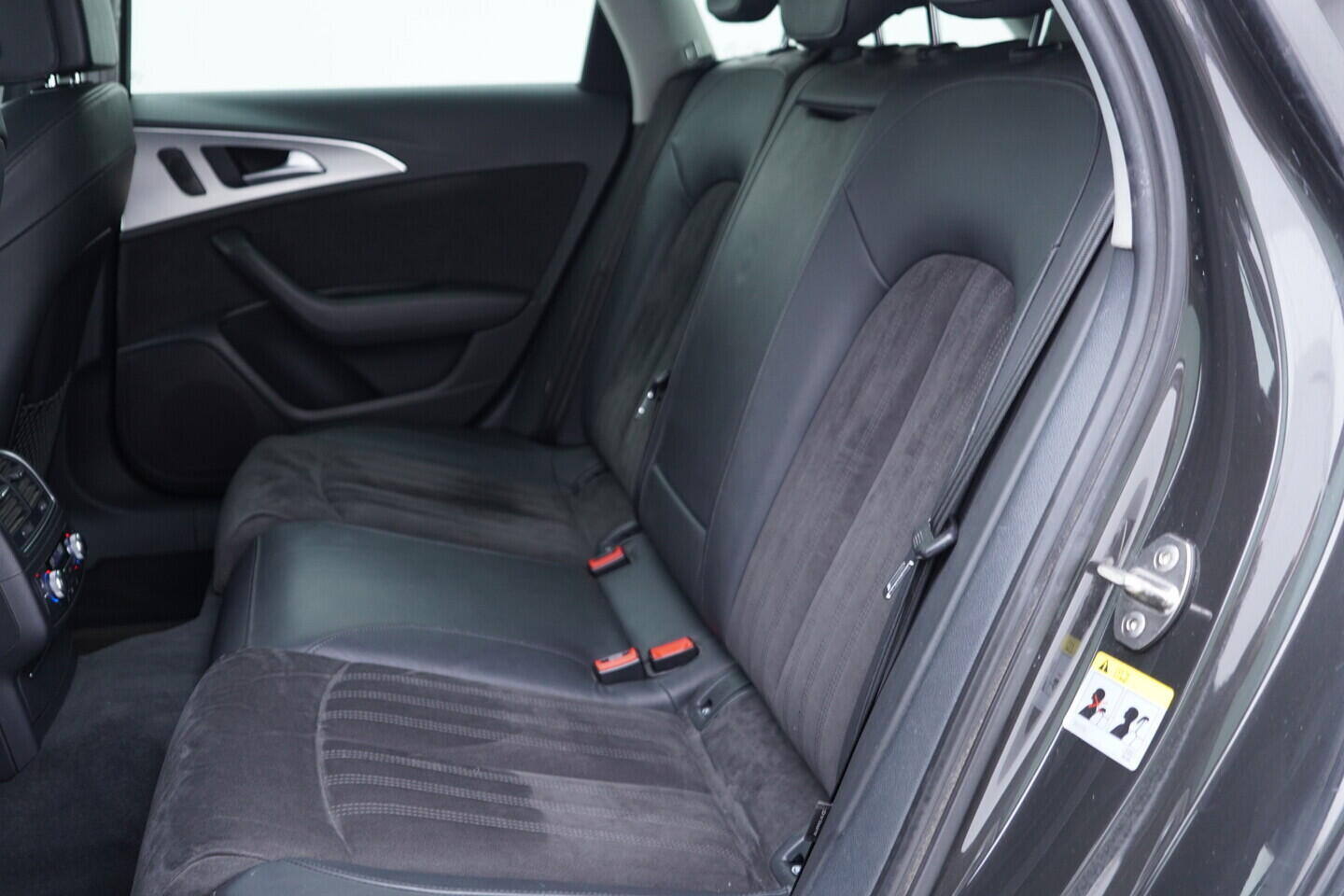 OV190V11323_39.webp_A6 ALLROAD QUATTRO  3.0 TDI 180 kW automat