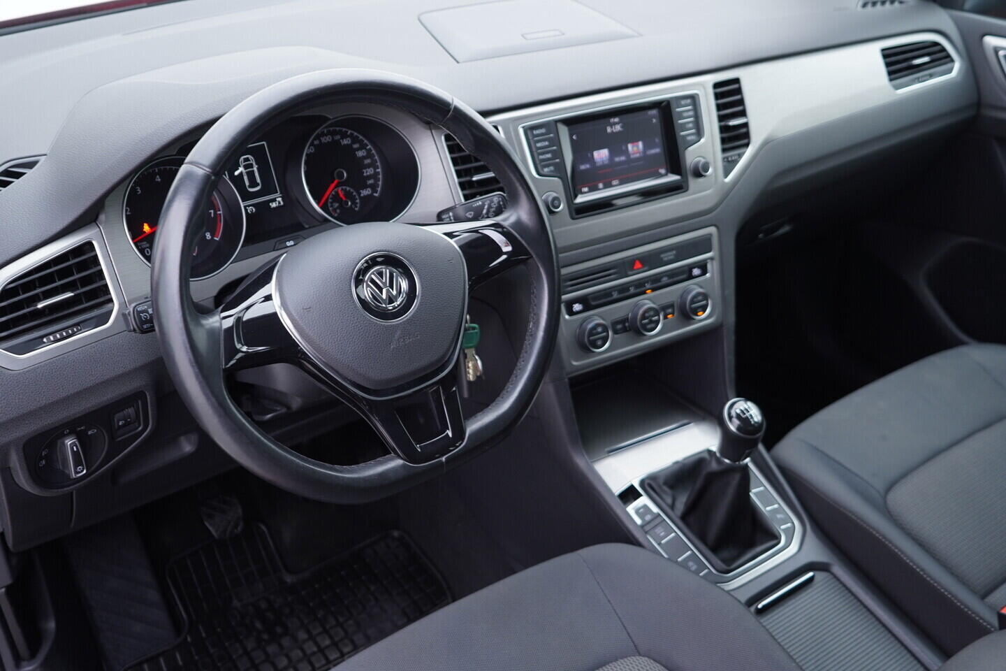 OV190V11325_21.webp_GOLF SPORTSVAN Comfortline 1.2 TSI 81 kW manuál