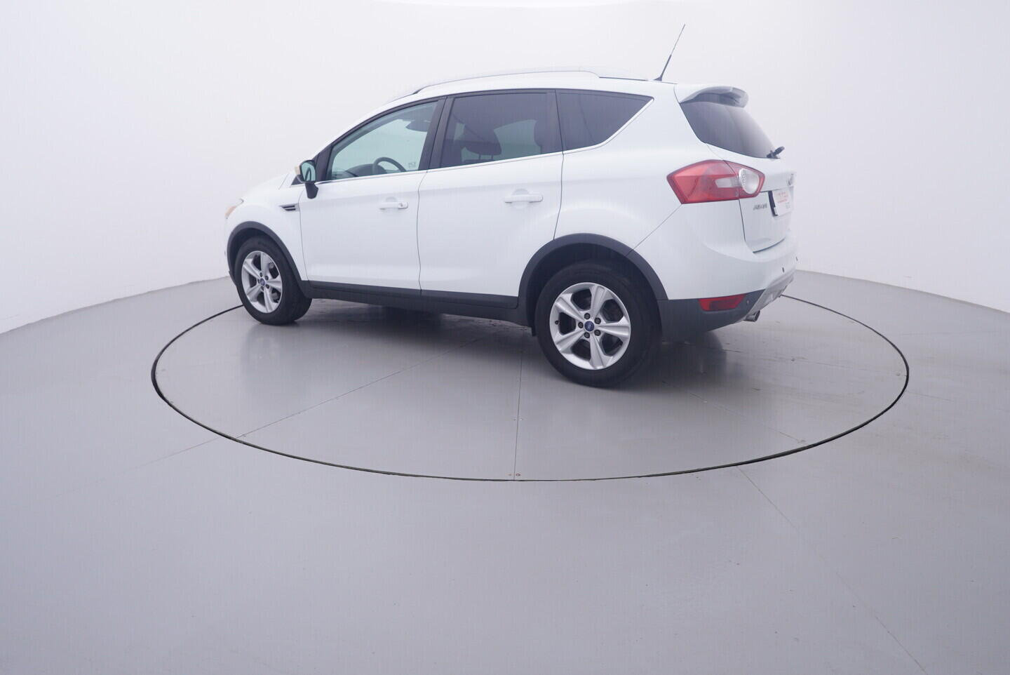 OV190V11330_16.webp_KUGA  2.0 TDCi 110 kW manuál
