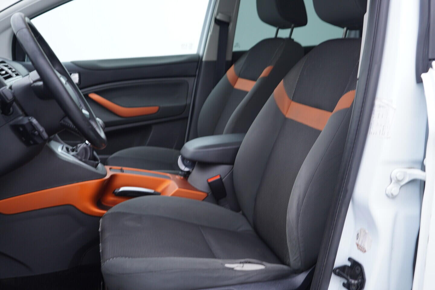 OV190V11330_22.webp_KUGA  2.0 TDCi 110 kW manuál