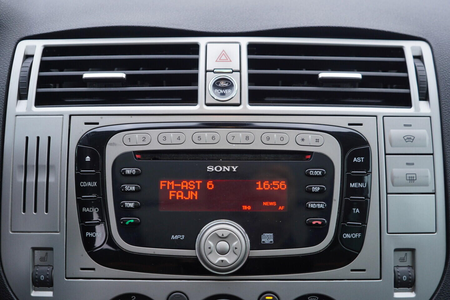 OV190V11330_28.webp_KUGA  2.0 TDCi 110 kW manuál
