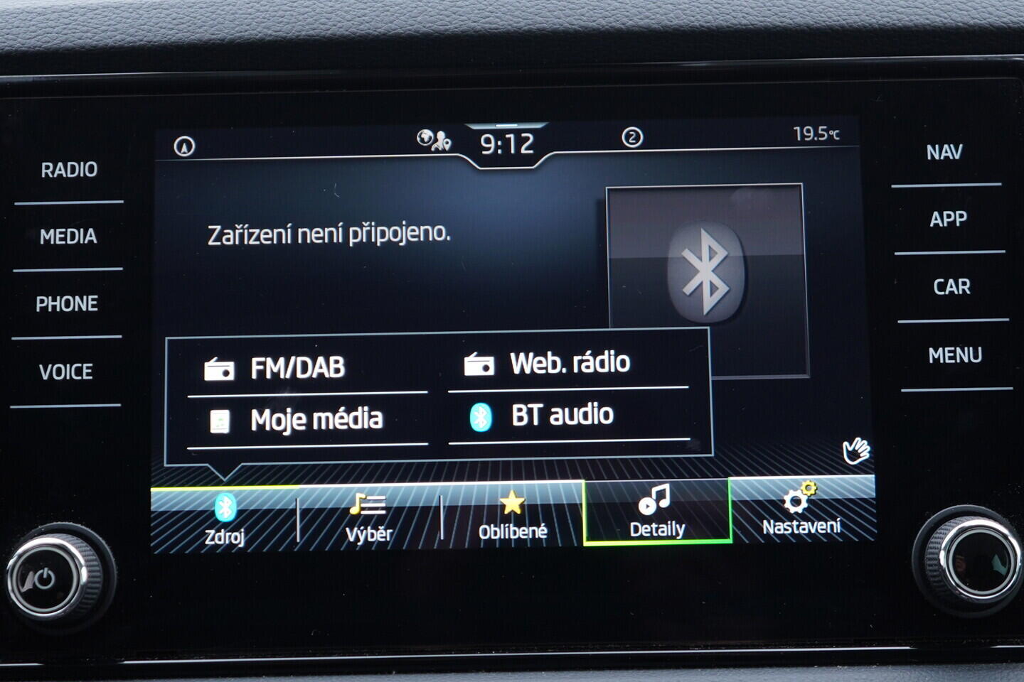OV190V11333_30.webp_KAROQ Fresh II. 1.5 TSI 110 kW manuál, DPH