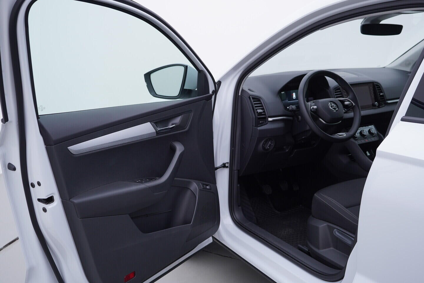 OV190V11334_18.webp_KAROQ Fresh II. 1.5 TSI 110 kW manuál, DPH
