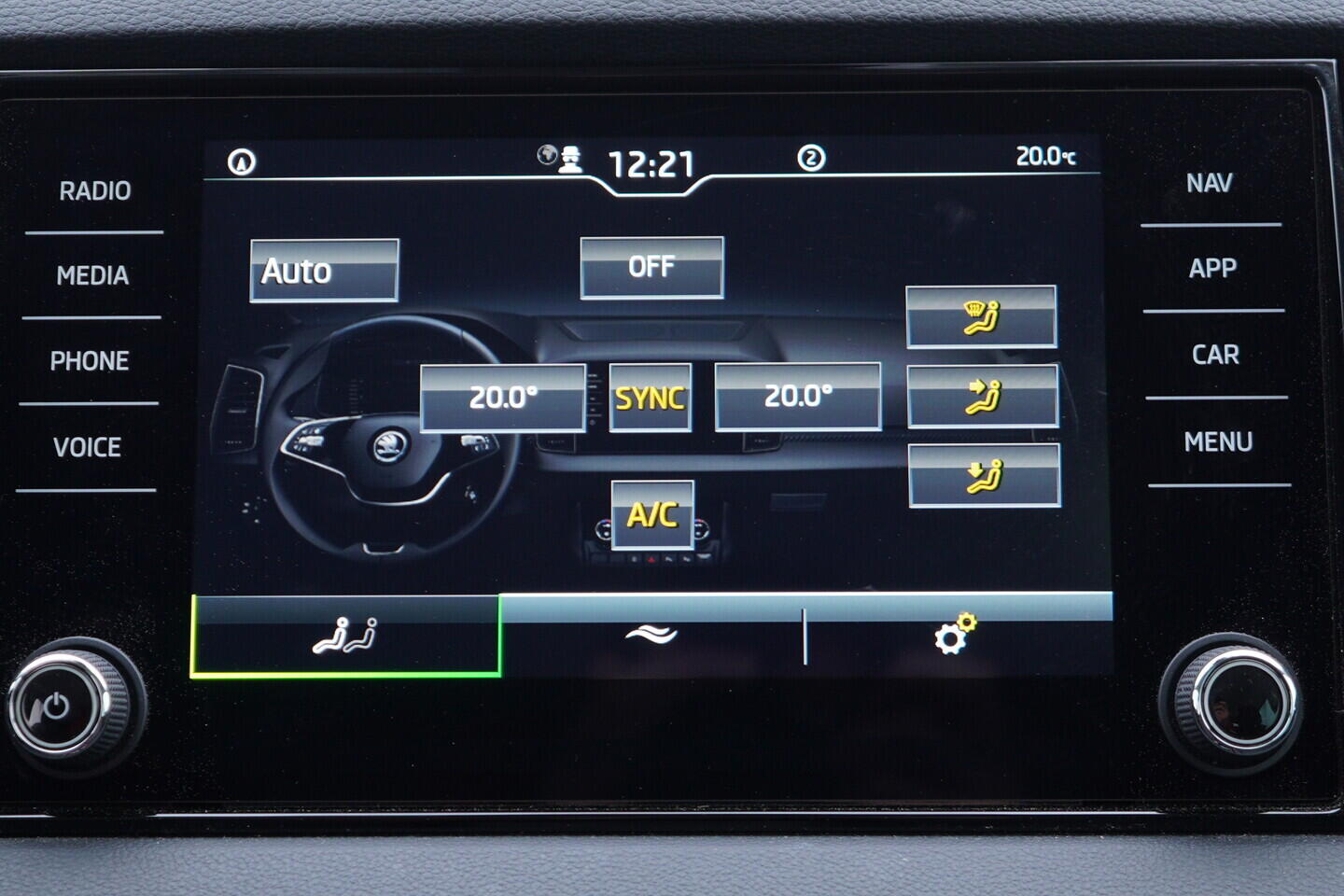 OV190V11334_31.webp_KAROQ Fresh II. 1.5 TSI 110 kW manuál, DPH