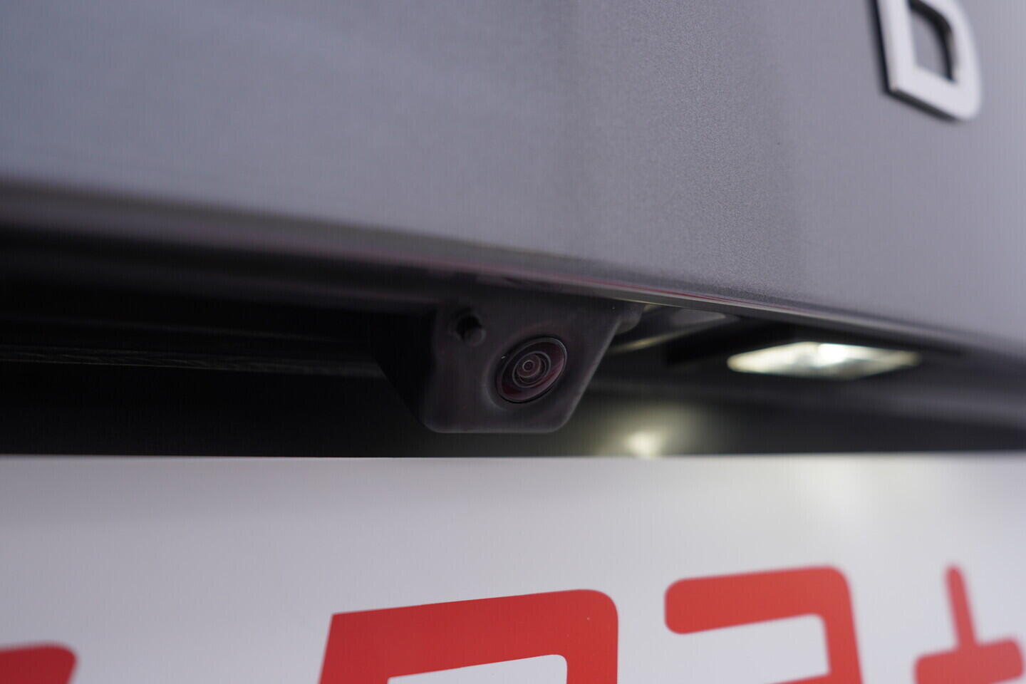 OV190V11353_42.webp_KAROQ Fresh II. 1.5 TSI 110 kW manuál, DPH