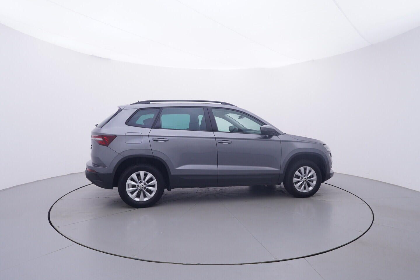 OV190V11354_15.webp_KAROQ Fresh II. 1.5 TSI 110 kW manuál, DPH