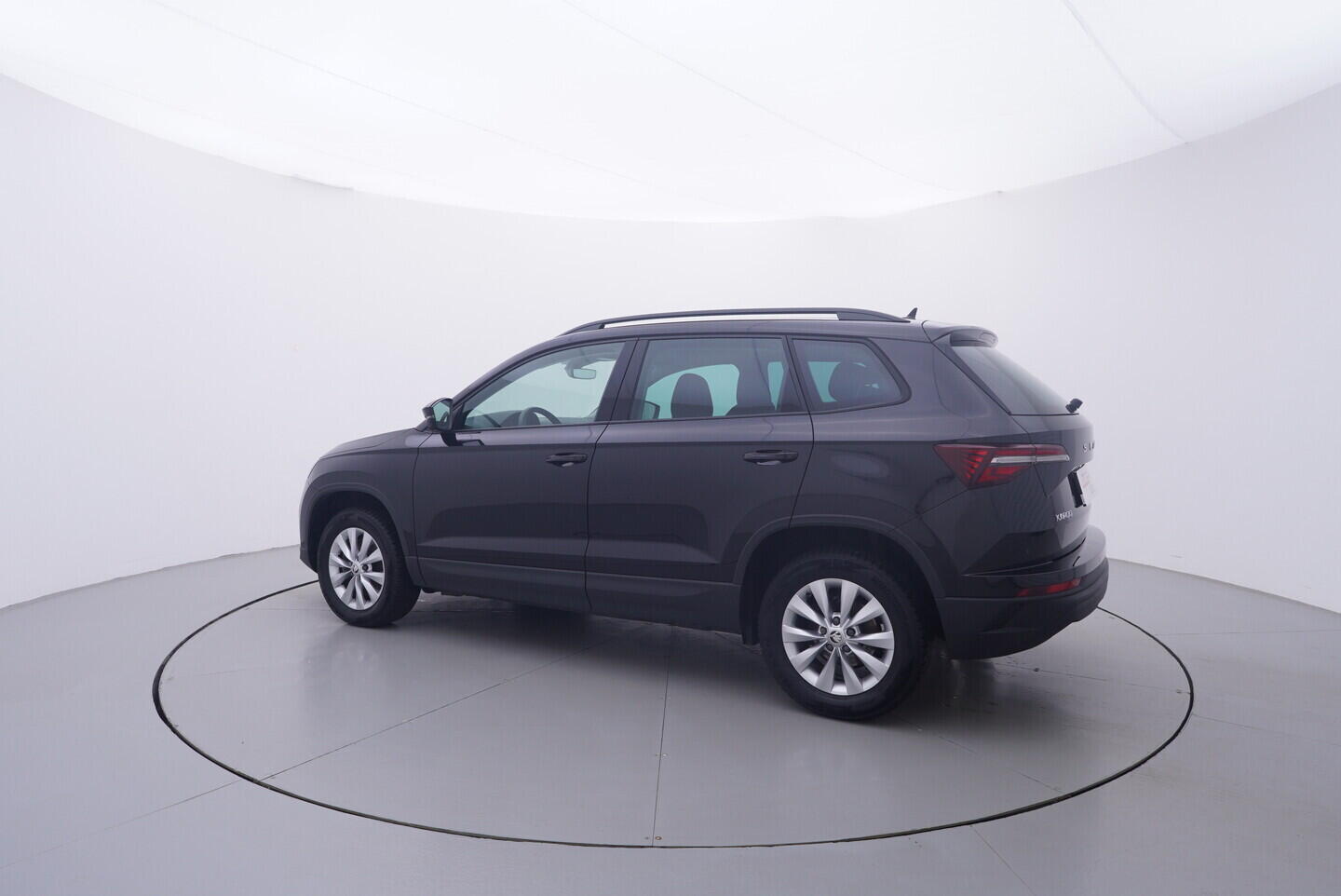 OV190V11369_16.webp_KAROQ Fresh II. 1.5 TSI 110 kW manuál, DPH