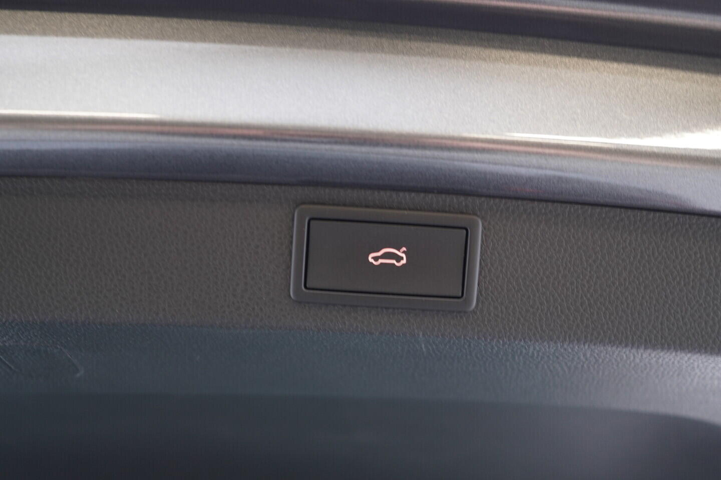 OV190V11373_42.webp_KAROQ Fresh II. 1.5 TSI 110 kW manuál, DPH