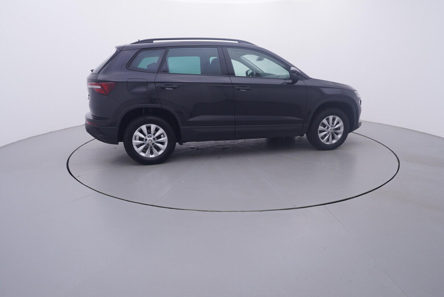 OV190V11376_15.webp_KAROQ Fresh II. 1.5 TSI 110 kW manuál, DPH