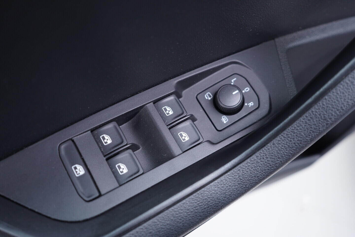 OV190V11380_20.webp_KAROQ Style 1.5 TSI 110 kW automat