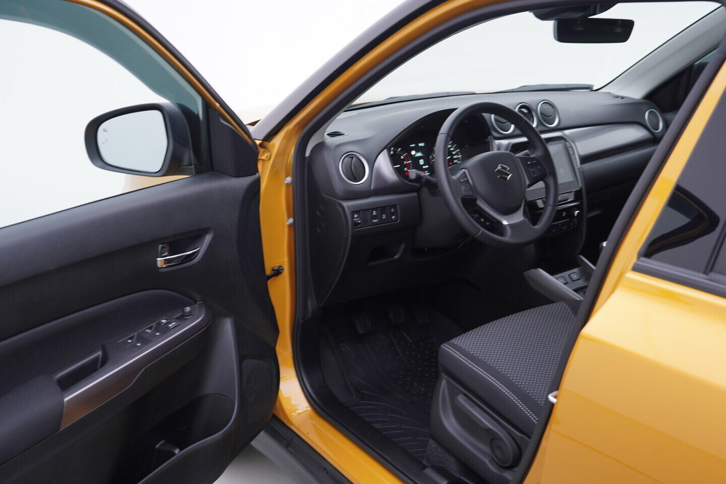 OV190V11392_18.webp_VITARA Premium 1.4 BoosterJet 95 kW manuál
