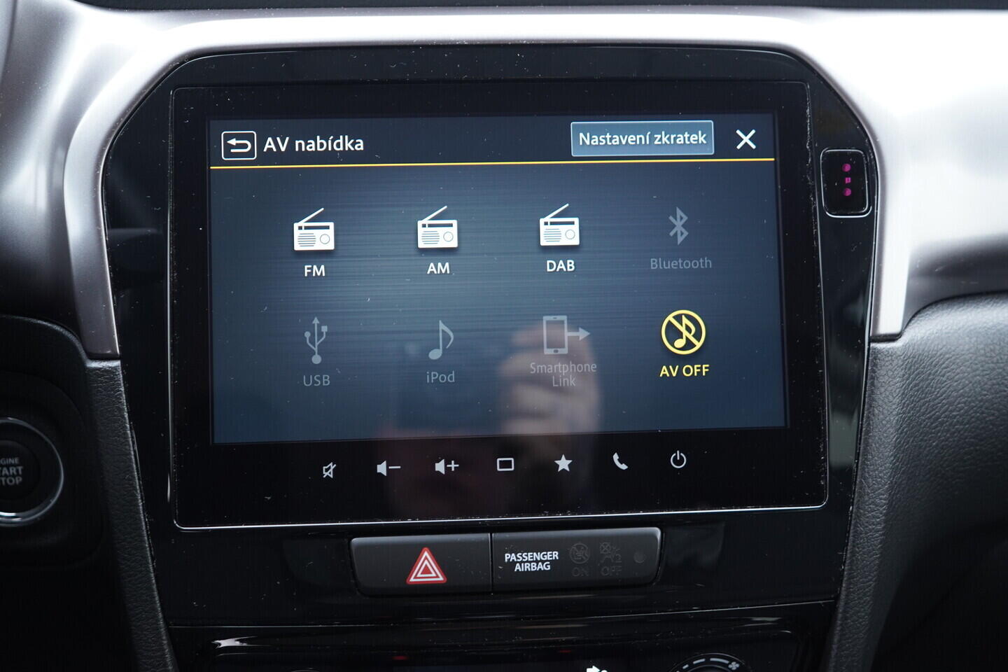 OV190V11392_29.webp_VITARA Premium 1.4 BoosterJet 95 kW manuál