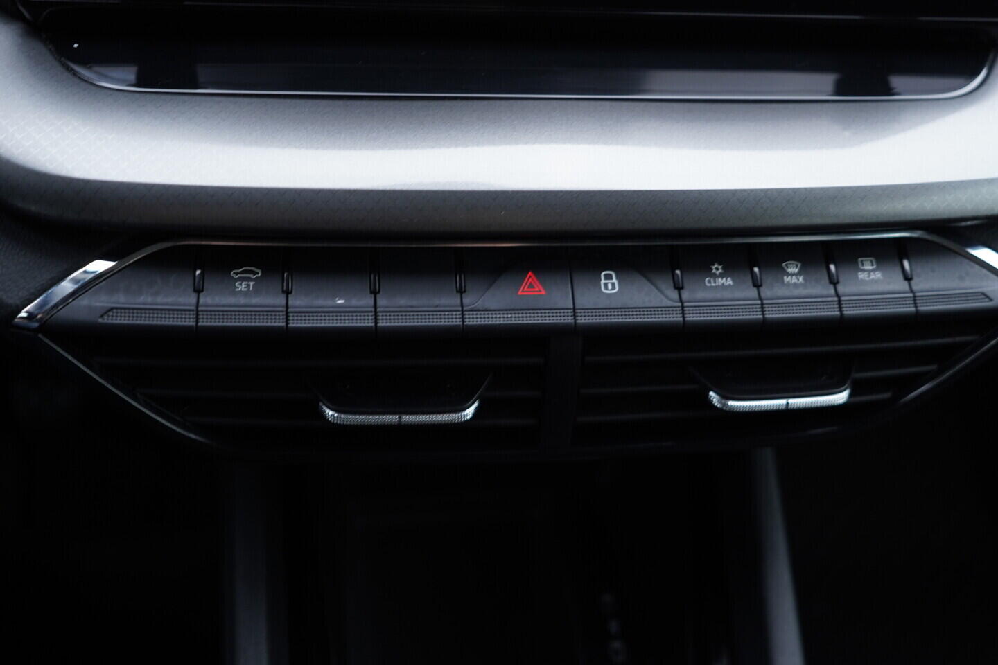 OV190V11411_34.webp_OCTAVIA Ambition 2.0 TDI 85 kW manuál, DPH