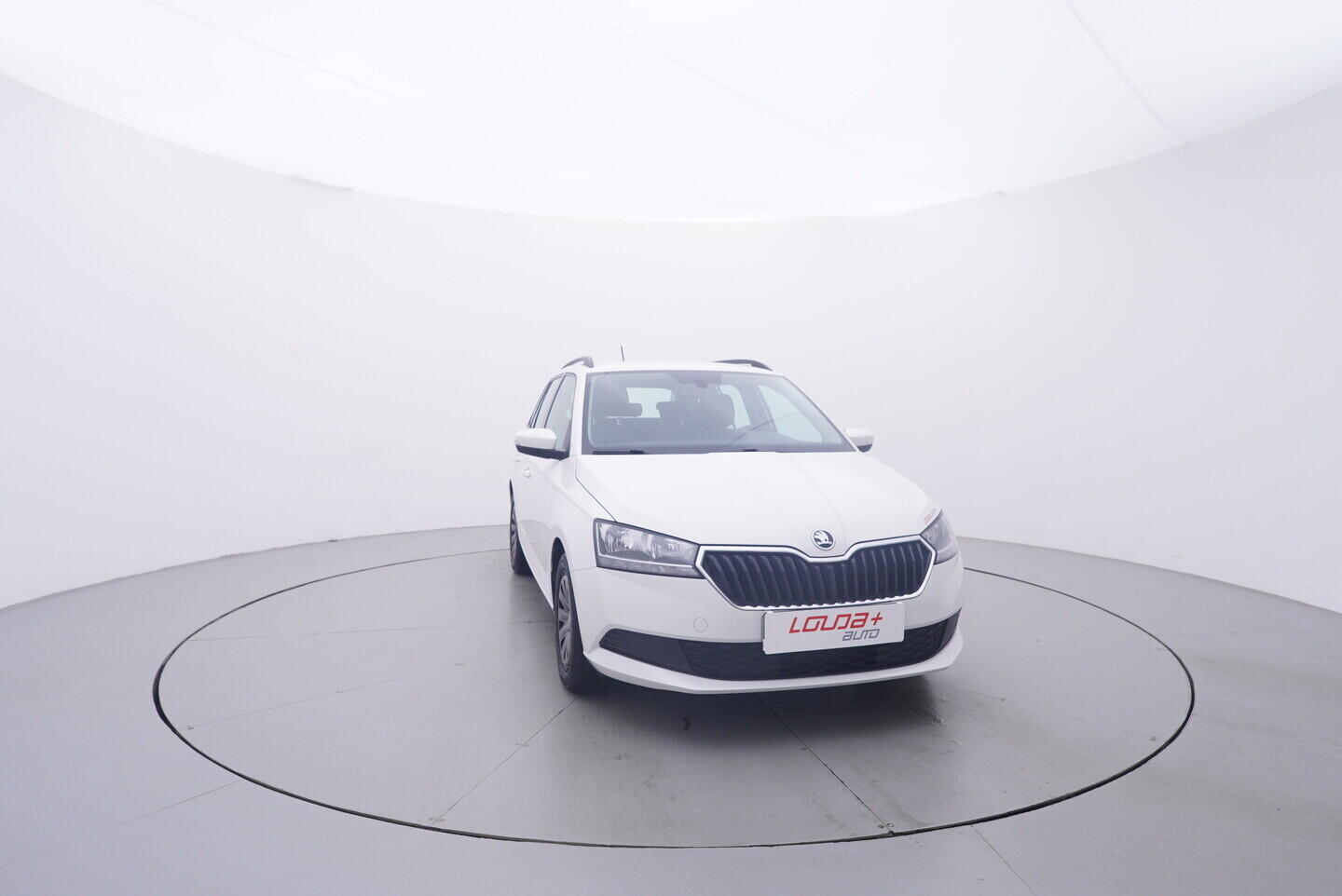 OV190V11412_17.webp_FABIA Tour 1.0 TSI 70 kW manuál, DPH