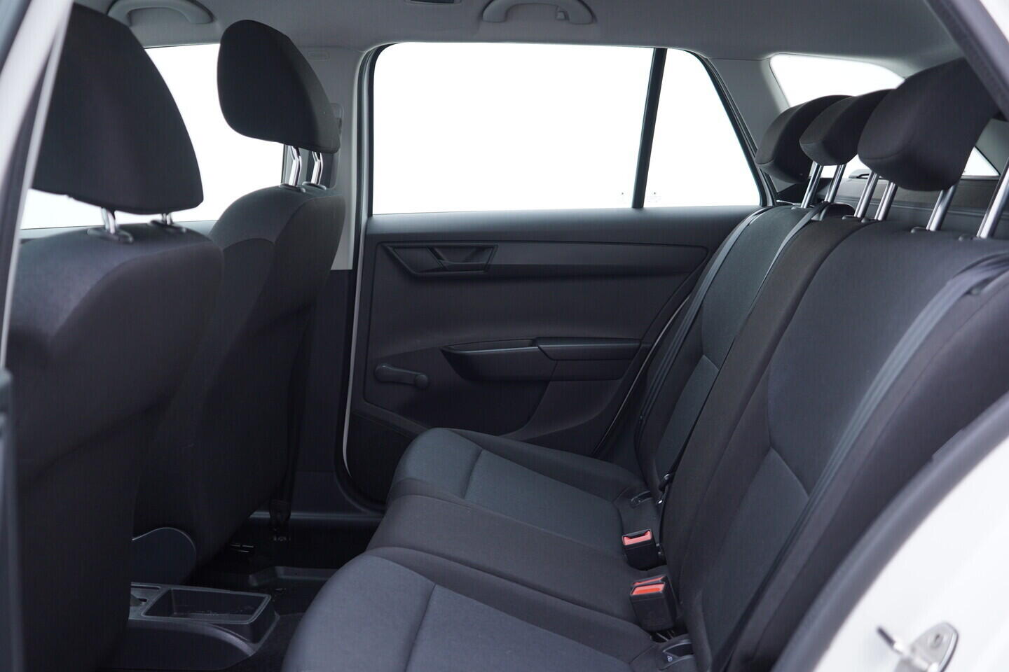 OV190V11412_33.webp_FABIA Tour 1.0 TSI 70 kW manuál, DPH