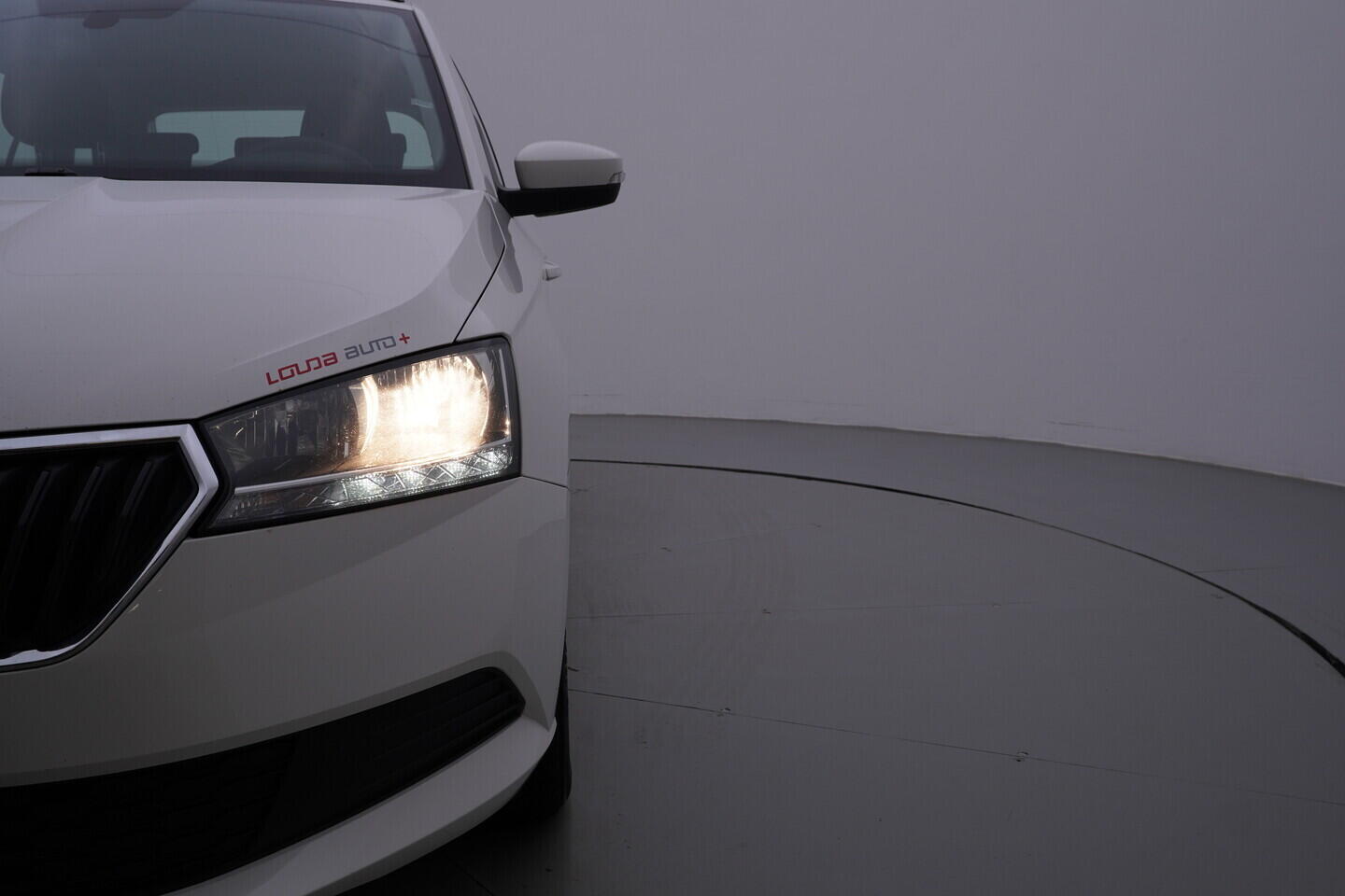OV190V11412_36.webp_FABIA Tour 1.0 TSI 70 kW manuál, DPH
