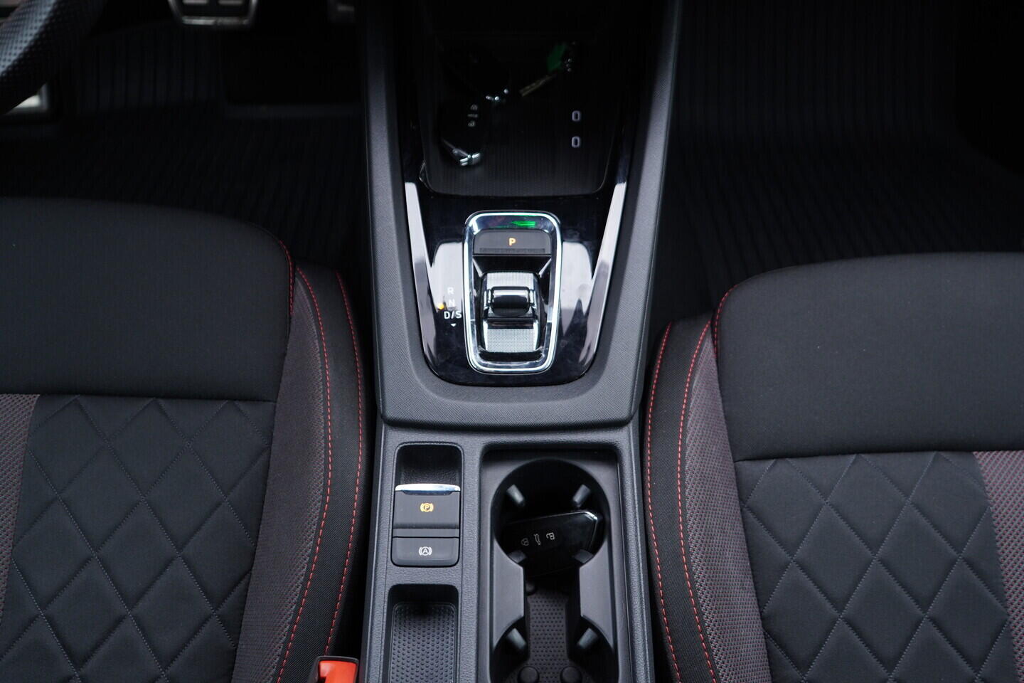OV190V11417_36.webp_OCTAVIA RS 2.0 TDI 147 kW automat