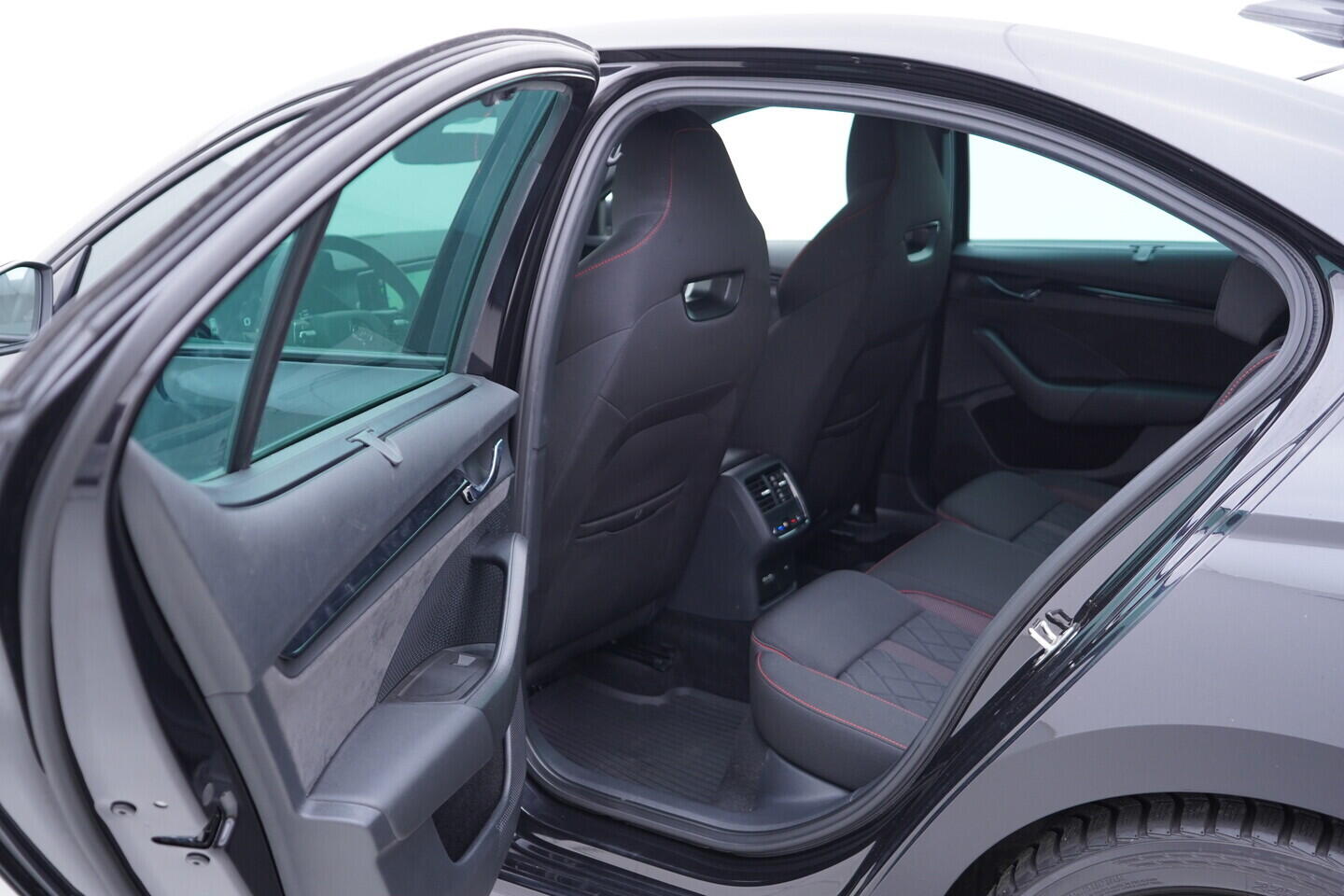 OV190V11417_37.webp_OCTAVIA RS 2.0 TDI 147 kW automat