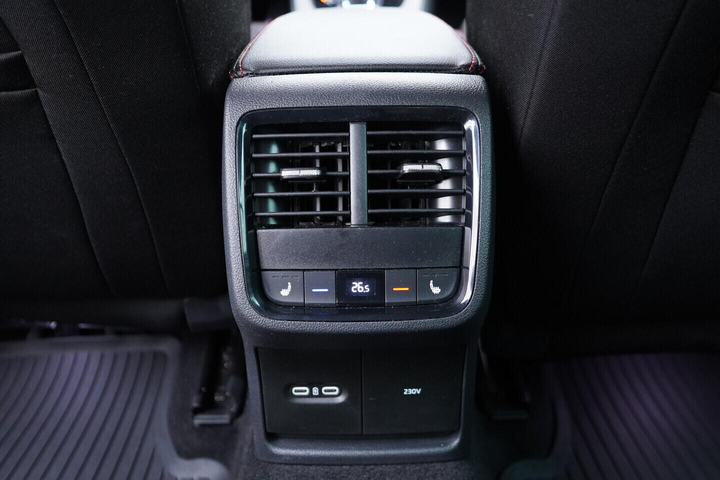 OV190V11417_38.webp_OCTAVIA RS 2.0 TDI 147 kW automat
