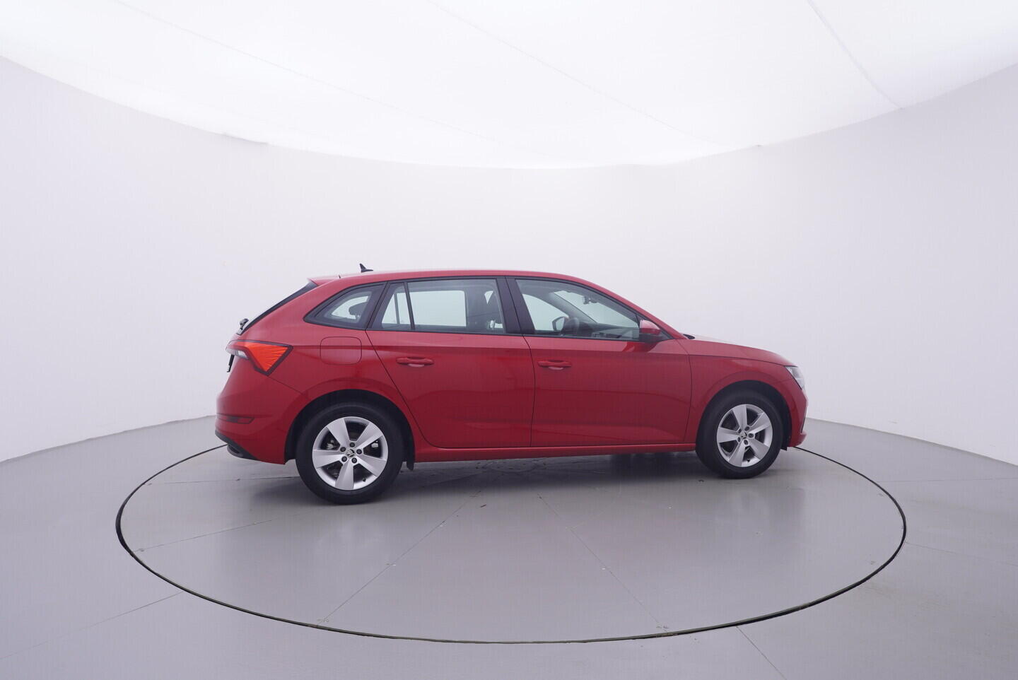 OV190V11438_15.webp_SCALA Ambition 1.0 TSI 70 kW manuál, DPH