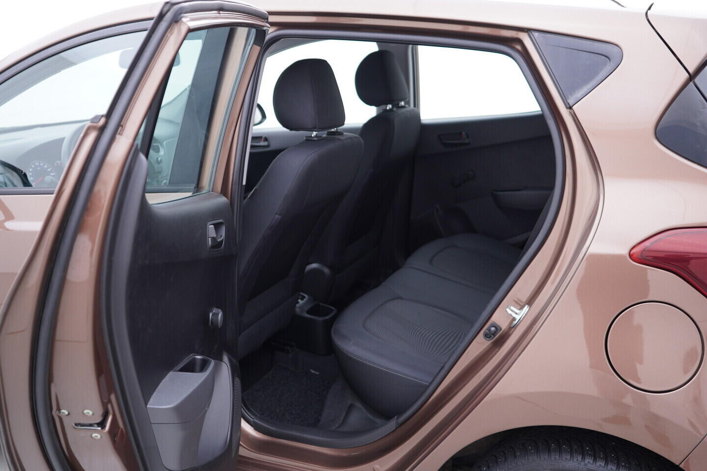 OV190V11441_32.webp_I10 Comfort 1.0 MPI 48 kW manuál
