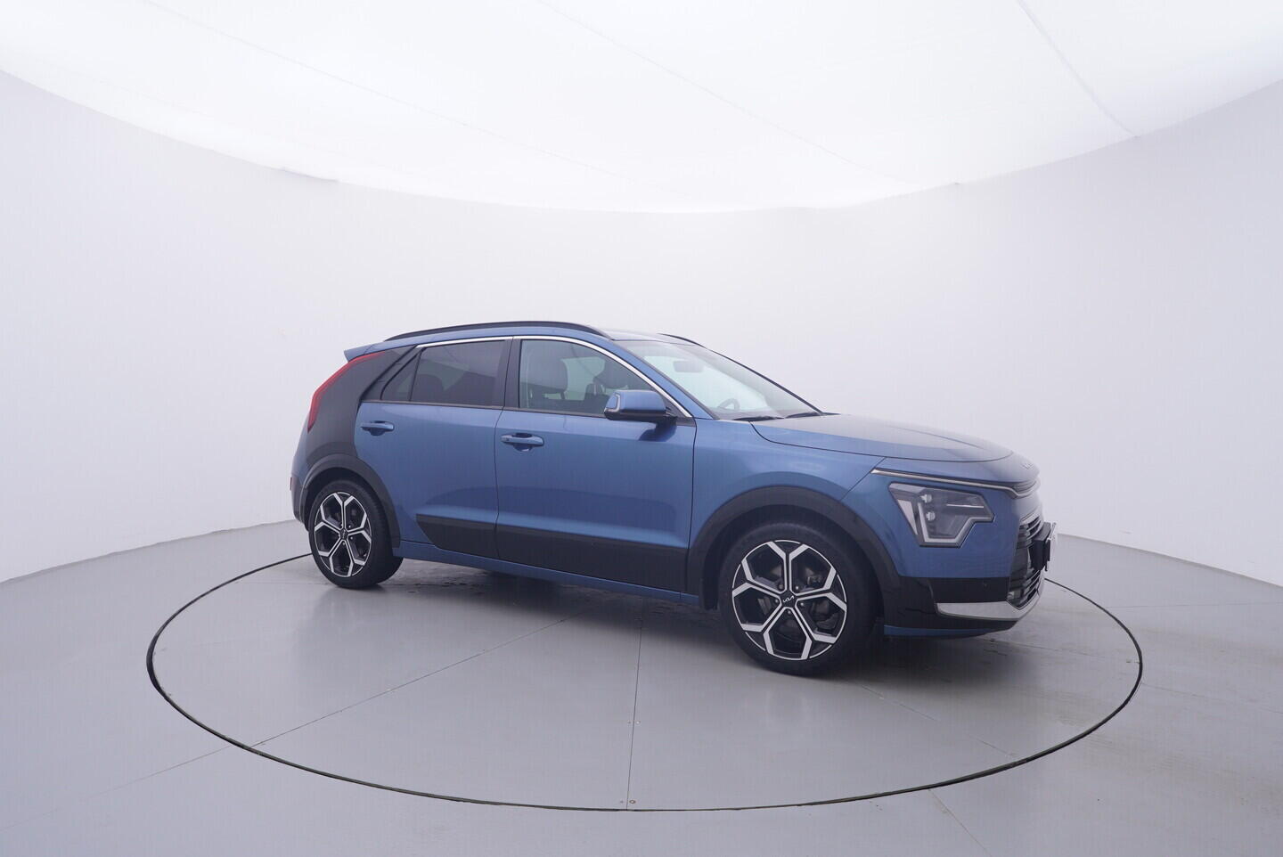OV190V11448_16.webp_NIRO Premium 1.6 PHEV 135 kW automat