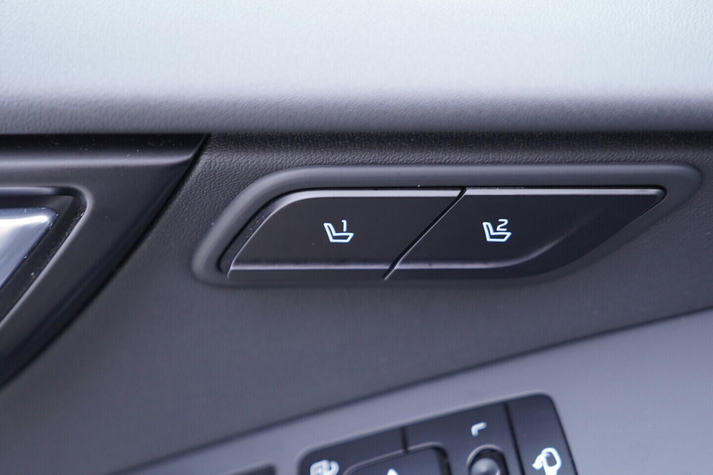 OV190V11448_22.webp_NIRO Premium 1.6 PHEV 135 kW automat