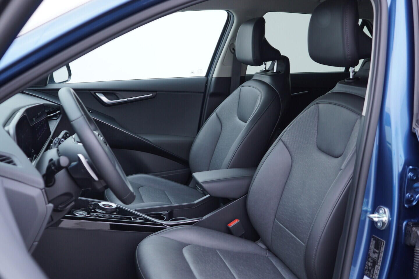 OV190V11448_25.webp_NIRO Premium 1.6 PHEV 135 kW automat
