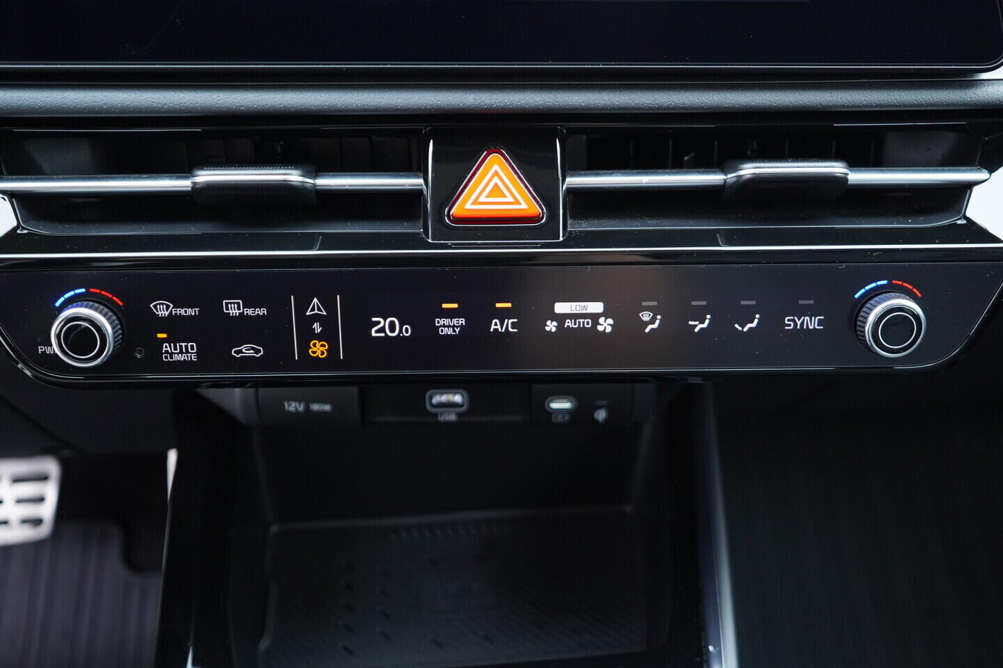 OV190V11448_44.webp_NIRO Premium 1.6 PHEV 135 kW automat