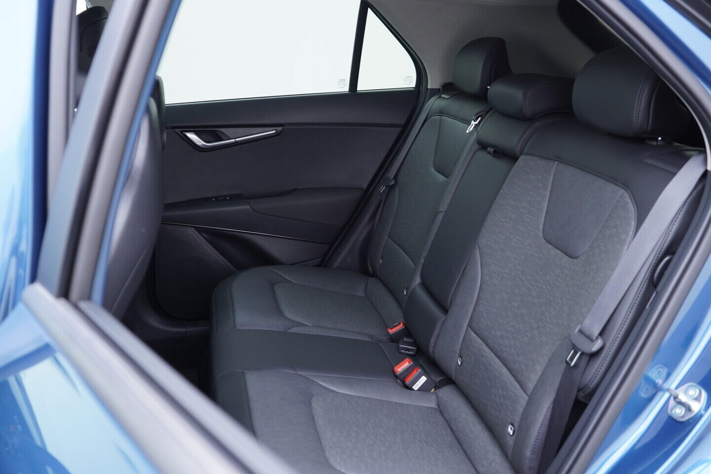 OV190V11448_52.webp_NIRO Premium 1.6 PHEV 135 kW automat