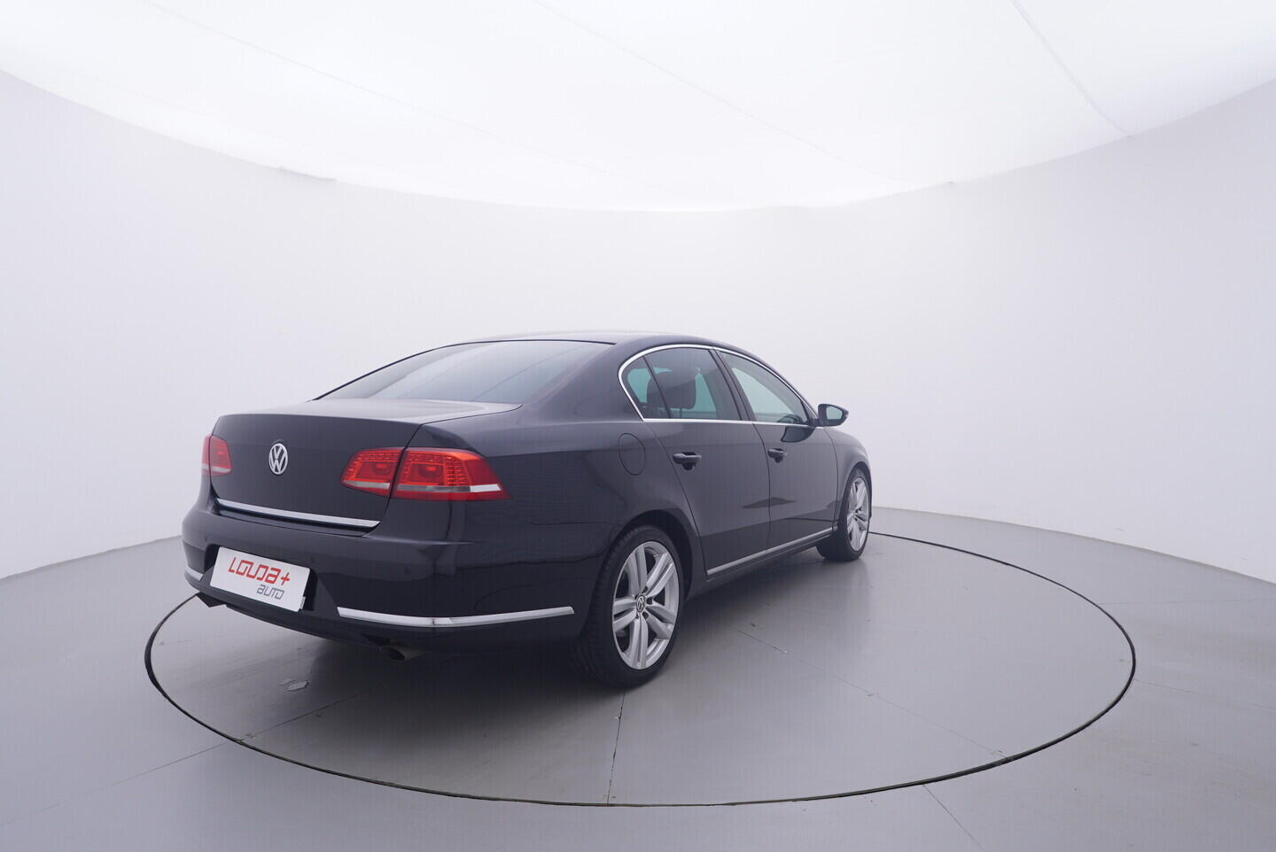 OV190V11454_14.webp_PASSAT  2.0 TDI 130 kW automat