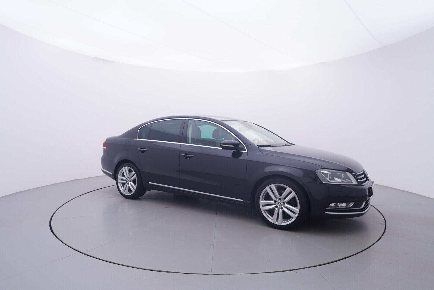 OV190V11454_16.webp_PASSAT  2.0 TDI 130 kW automat